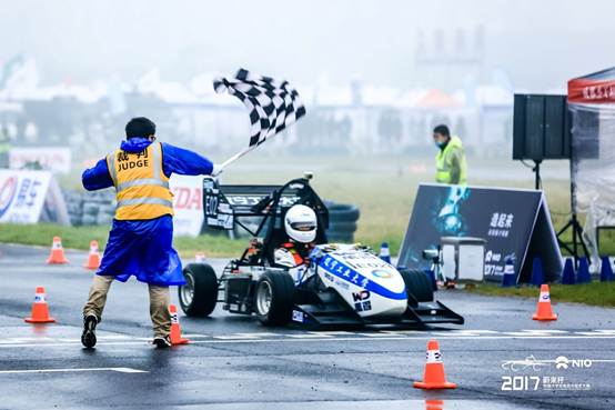 说明: F:\新QQ文件\2017电动方程式大赛日本赛和国内赛\中国赛\完赛.JPG